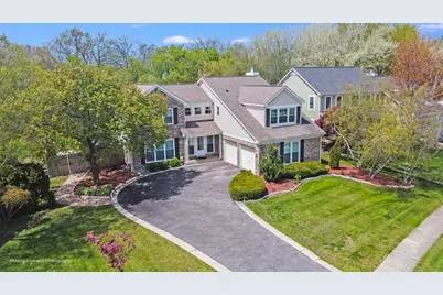 1770 Oxford Drive, Mundelein, IL 60060 - Photo 1