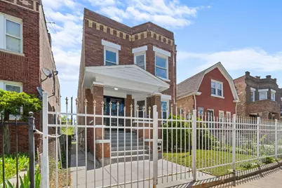 1031 N Drake Avenue, Chicago, IL 60651 - Photo 1