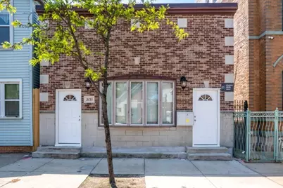 2135 W 19th Street #1R, Chicago, IL 60608 - Photo 1