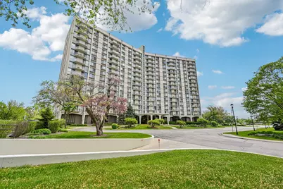 40 N Tower Road #3G, Oak Brook, IL 60523 - Photo 1
