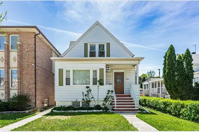 6043 W Giddings Street, Chicago, IL 60630 - Photo 1
