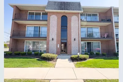 4003 W 105th Street #1W, Oak Lawn, IL 60453 - Photo 1