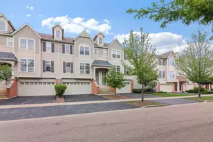 3345 Kentshire Cir, Aurora, IL 60504 - Photo 1