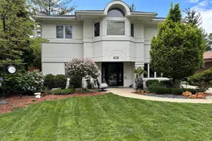 428 S Hillside Ave, Elmhurst, IL 60126 - Photo 1