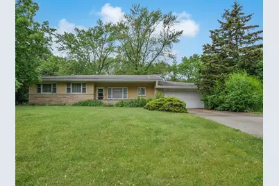 826 S Addison Road, Bensenville, IL 60106 - Photo 1