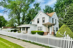 1115 E Wilson St, Streator, IL 61364 - Photo 1