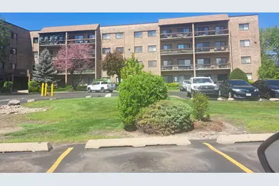 1400 N Elmhurst Road #106, Mount Prospect, IL 60056 - Photo 1