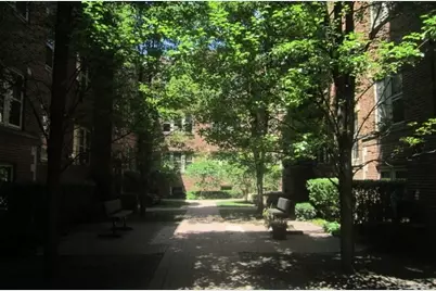 221 N Oak Park Avenue #3E, Oak Park, IL 60302 - Photo 1