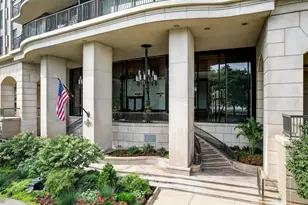 1040 N Lake Shore Dr, Chicago, IL 60611 - Photo 1
