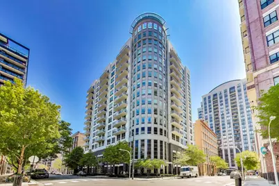 421 W Huron Street #504, Chicago, IL 60654 - Photo 1