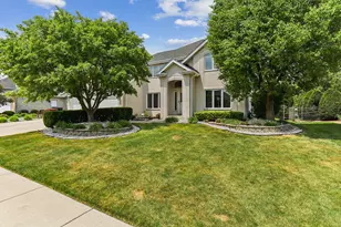 11048 Saratoga Dr, Orland Park, IL 60467 - Photo 1