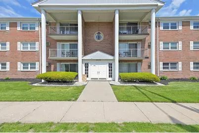 4420 W 111th Street #101, Oak Lawn, IL 60453 - Photo 1