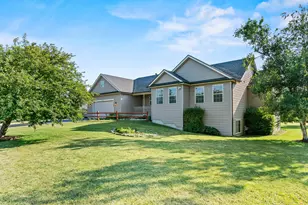 3560 White Tail Dr, Wonder Lake, IL 60097 - Photo 1