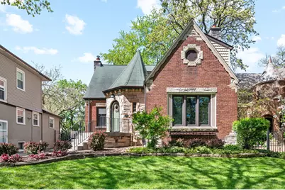 9046 S Pleasant Avenue, Chicago, IL 60643 - Photo 1