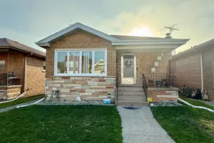 10726 S Ave B, Chicago, IL 60617 - Photo 1