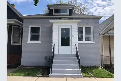 9715 S Avenue N Avenue, Chicago, IL 60617 - Photo 1
