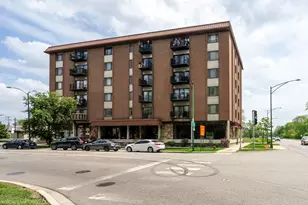 8359 W Addison St, Chicago, IL 60634 - Photo 1