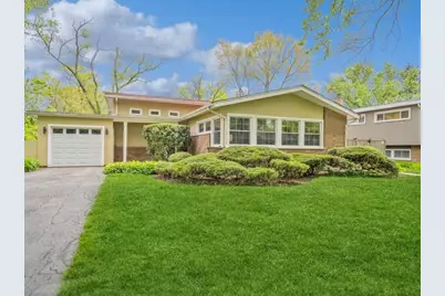 719 Pine Street, Deerfield, IL 60015 - Photo 1