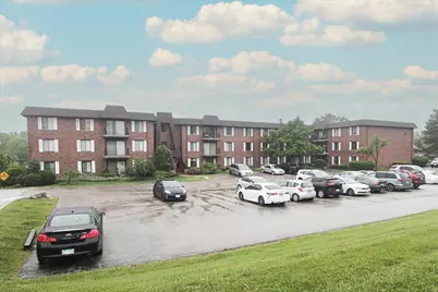 100 Clubhouse Lane #105B, Lake Zurich, IL 60047 - Photo 1