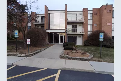 300 W Fullerton Avenue #128, Addison, IL 60101 - Photo 1