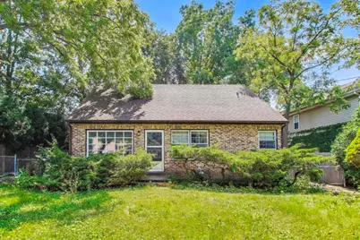 830 Deerfield Road, Highland Park, IL 60035 - Photo 1