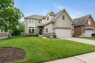 2028 Maple Ave, Northbrook, IL 60062 - Photo 1