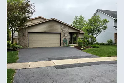 556 Beaconsfield Avenue, Naperville, IL 60565 - Photo 1