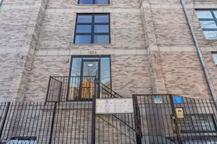 1203 E 46th St, Chicago, IL 60653 - Photo 1