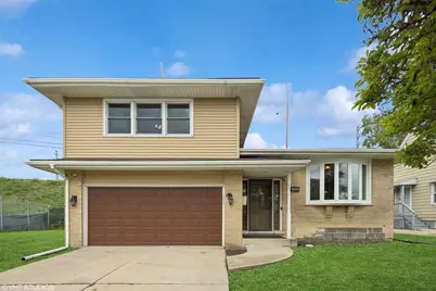 1826 Coolidge Avenue, Berkeley, IL 60163 - Photo 1