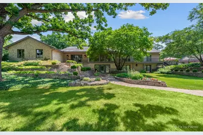 1088 Center Drive, South Elgin, IL 60177 - Photo 1