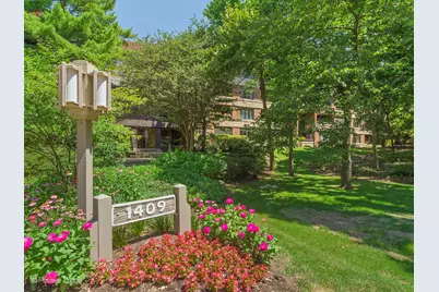 1409 Burr Oak Road #109A, Hinsdale, IL 60521 - Photo 1