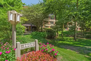 1409 Burr Oak Rd, Hinsdale, IL 60521 - Photo 1