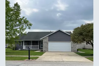 330 Centerpoint Drive S, Bourbonnais, IL 60914 - Photo 1