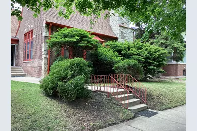 6846 S Cregier Avenue, Chicago, IL 60649 - Photo 1