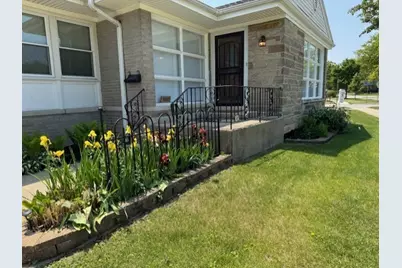 1841 Hawthorne Avenue, Westchester, IL 60154 - Photo 1