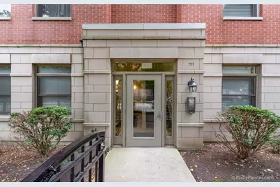 757 W 14th Street #3B, Chicago, IL 60607 - Photo 1
