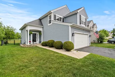 638 E Princeton Court, Round Lake Beach, IL 60073 - Photo 1