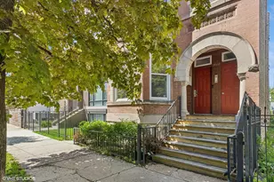 1460 W Ohio St, Chicago, IL 60642 - Photo 1