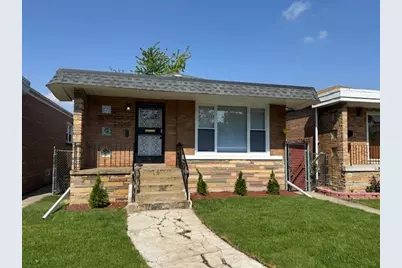 8834 S Luella Avenue, Chicago, IL 60617 - Photo 1
