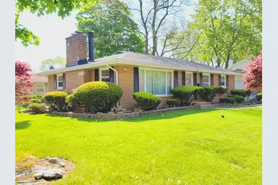 511 N Berwick Boulevard, Waukegan, IL 60085 - Photo 1
