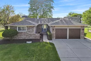 1680 Dakota Dr, Elk Grove Village, IL 60007 - Photo 1