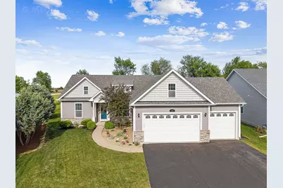 49 W Crabapple Avenue, Cortland, IL 60112 - Photo 1