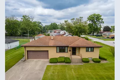 6710 W 115th Street, Worth, IL 60482 - Photo 1