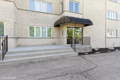941 N Northwest Highway #1A, Park Ridge, IL 60068 - Photo 1