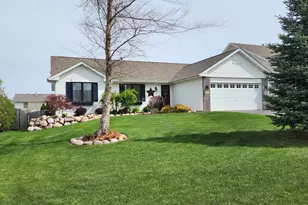 3032 Stralow Ln, Machesney Park, IL 61115 - Photo 1