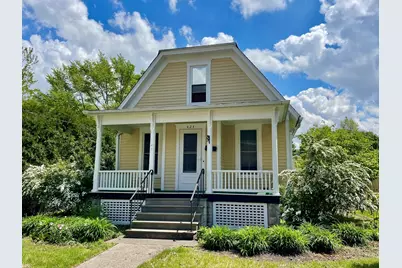 424 N 4th Street, Dekalb, IL 60115 - Photo 1