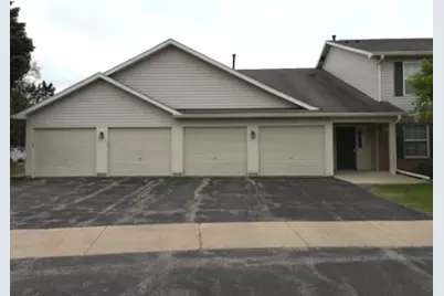 1127 N Red Oak Circle #2, Round Lake Beach, IL 60073 - Photo 1