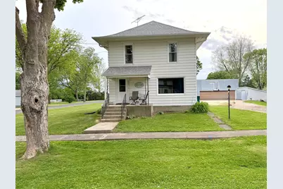 201 N Meyers Avenue, Milledgeville, IL 61051 - Photo 1