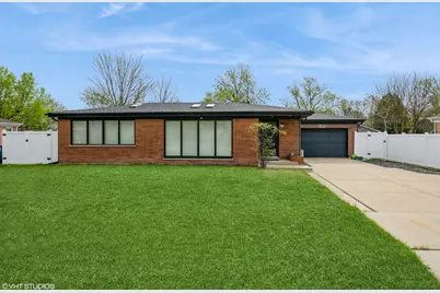 489 Good Avenue, Des Plaines, IL 60016 - Photo 1