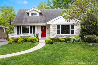 300 N Kenilworth Avenue, Glen Ellyn, IL 60137 - Photo 1